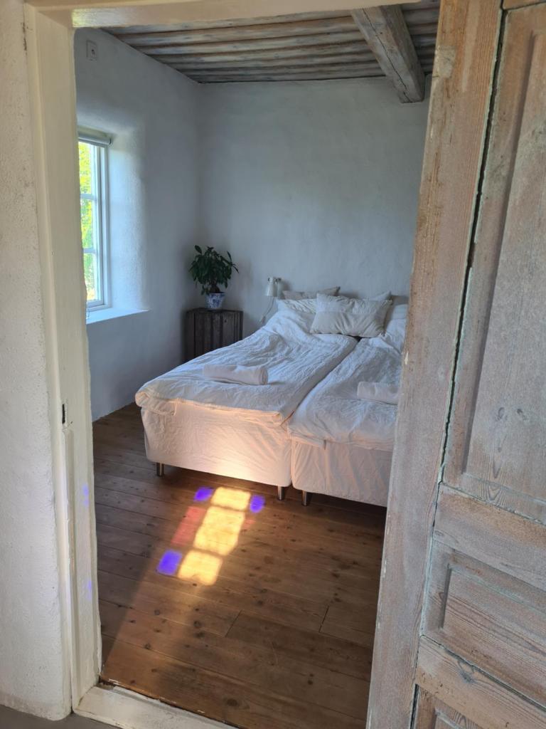 Villa Vemmentorp - Körsbärsblomsvillan 6 min från havet photo 2