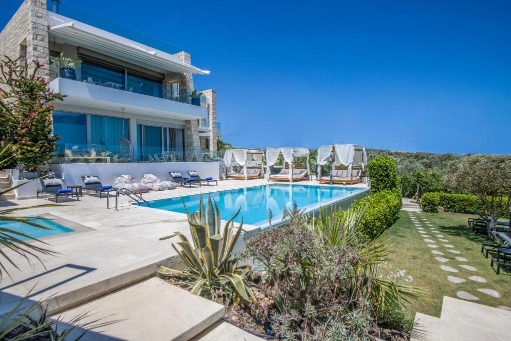 Made of Blue luxury suites collection photo 4