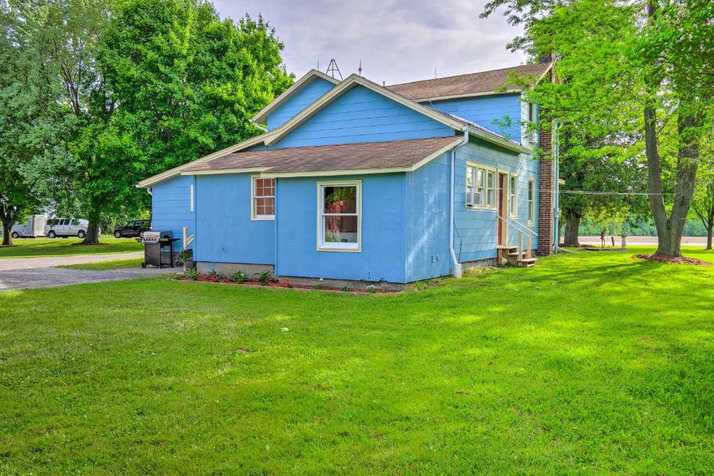 Charming Stanley Home with Private Yard and Grill photo 2