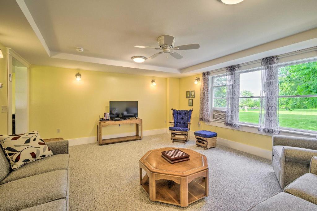 Charming Stanley Home with Private Yard and Grill photo 4