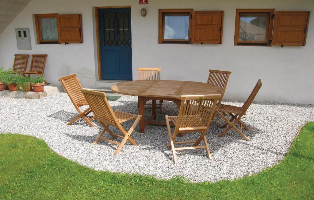 Awesome Home In Tolmin With 3 Bedrooms And Wifi photo 2