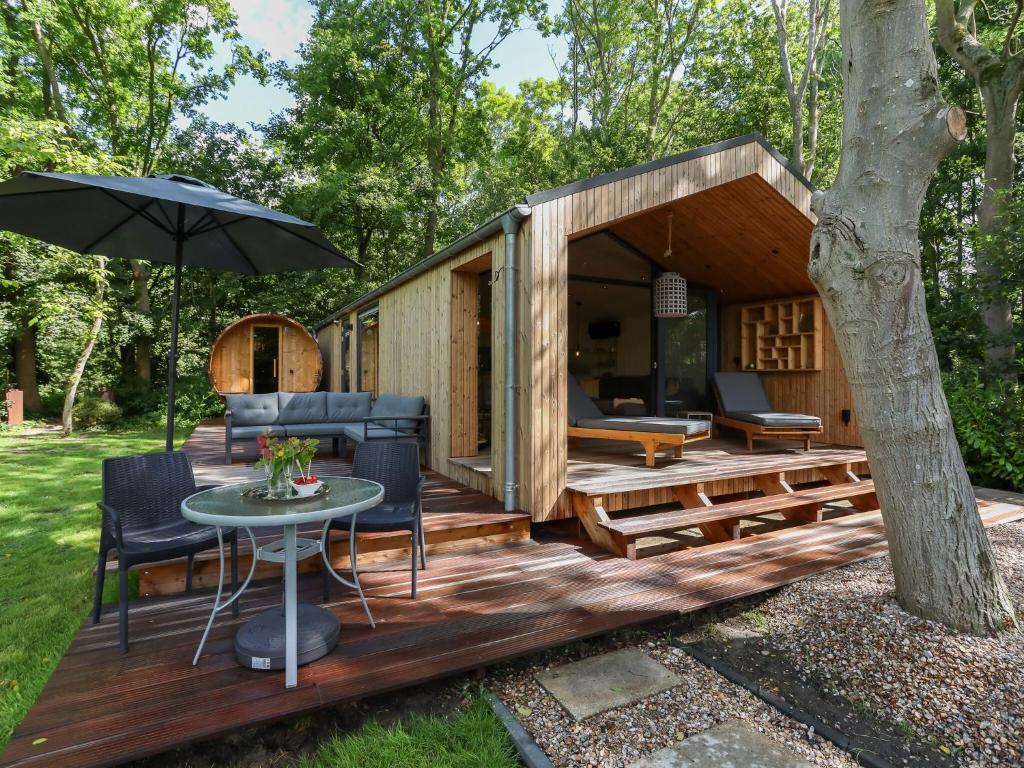 Welcoming holiday home in Wissenkerke with private sauna photo 4