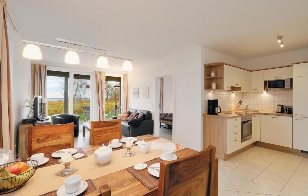 Amazing Apartment In Rechlin With 2 Bedrooms, Sauna And Wifi photo 3