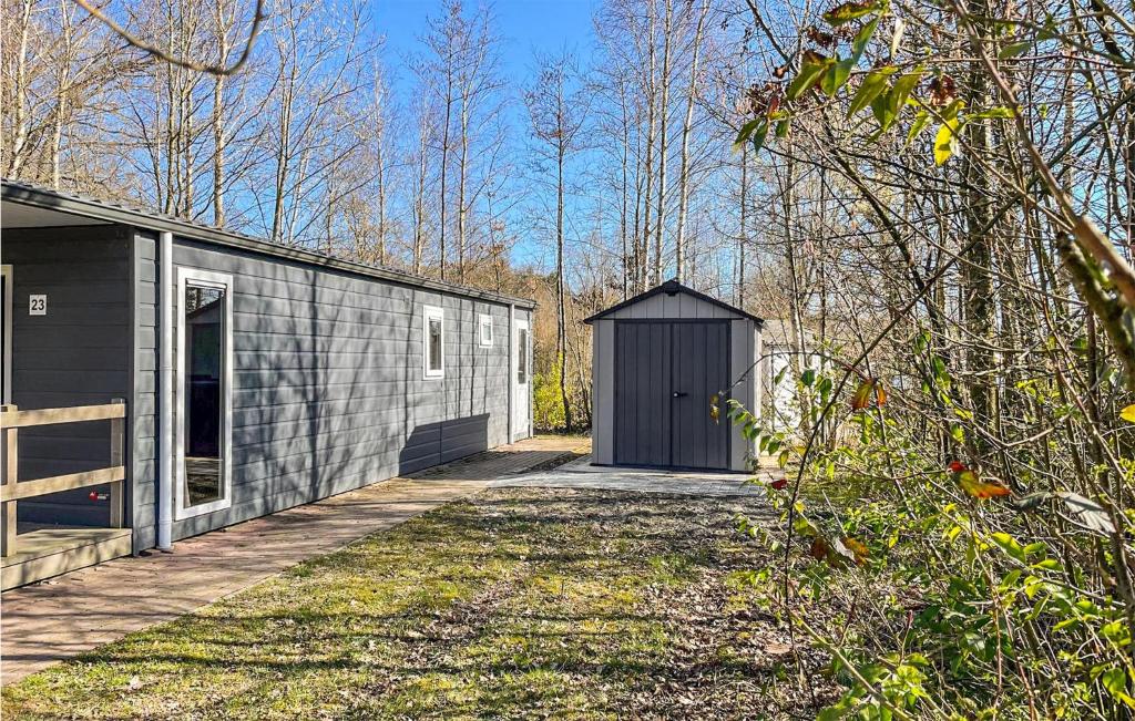 Awesome Home In Oosterwolde With Wifi And 2 Bedrooms photo 1