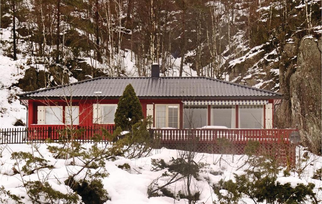 Amazing Home In Kvinlog With 5 Bedrooms