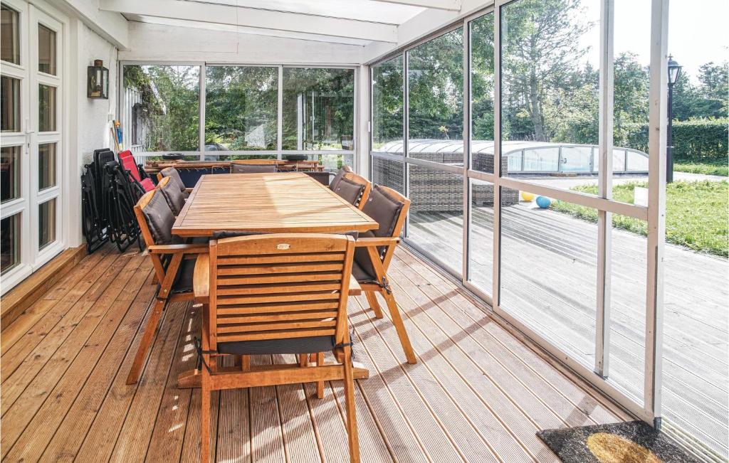 Amazing Home In Klagstorp With 3 Bedrooms, Internet And Private Swimming Pool photo 3