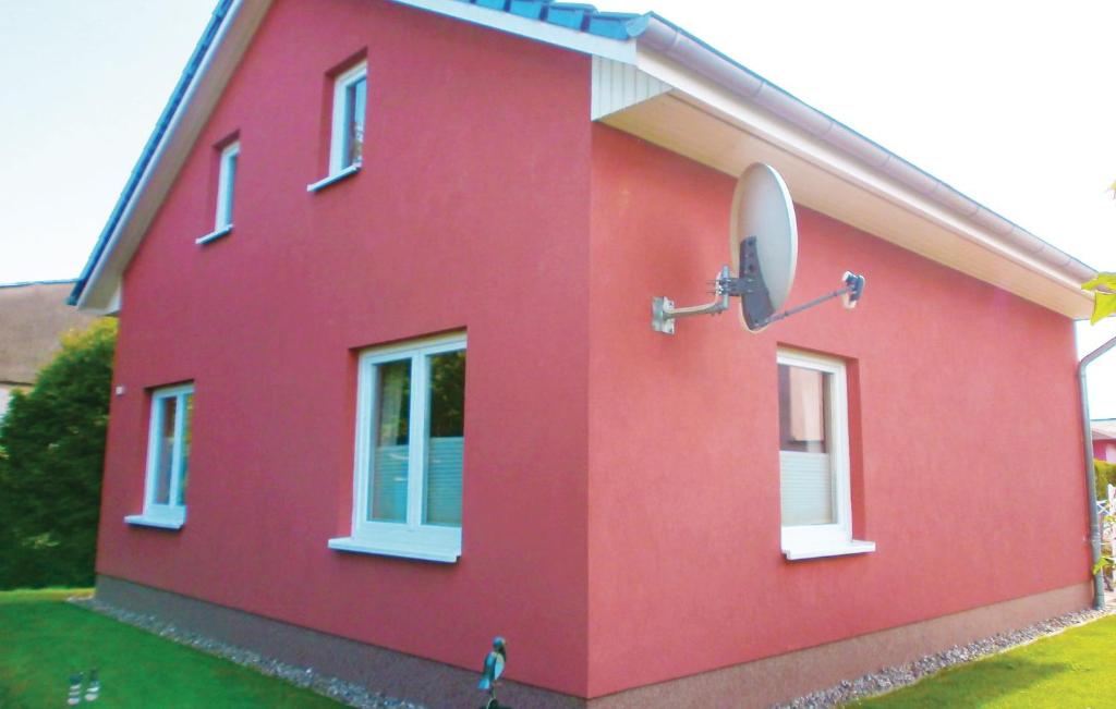Stunning Apartment In Khlungsborn With 1 Bedrooms And Wifi photo 4