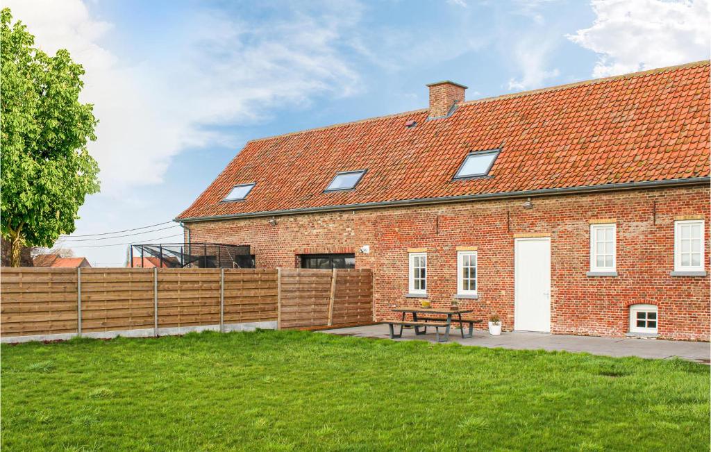 Amazing Home In Stavele With 4 Bedrooms And Wifi