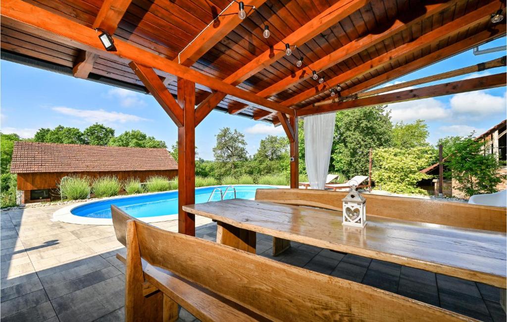 Amazing Home In Mokrice With Sauna, 2 Bedrooms And Wifi photo 2
