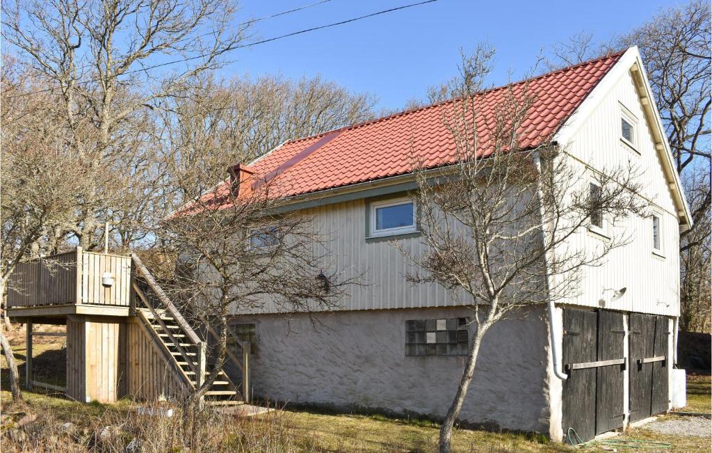 Nice Apartment In Skrhamn With 2 Bedrooms