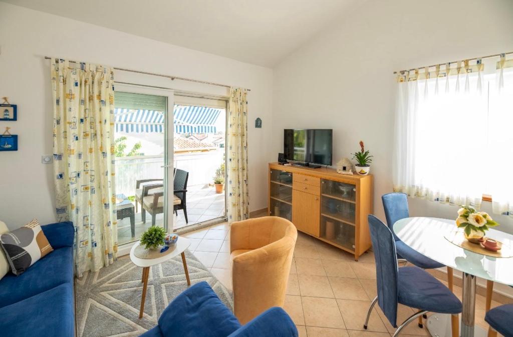 Sisi Apartment photo 2