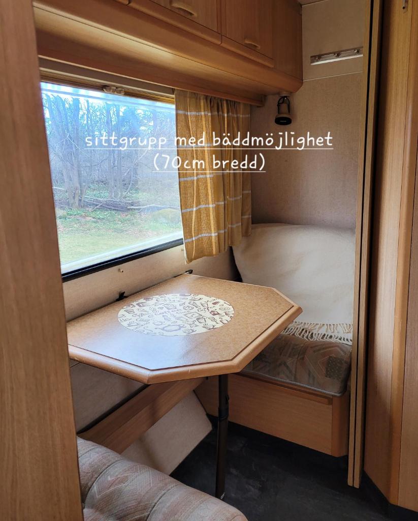 Blankaholm Adria husvagn photo 3
