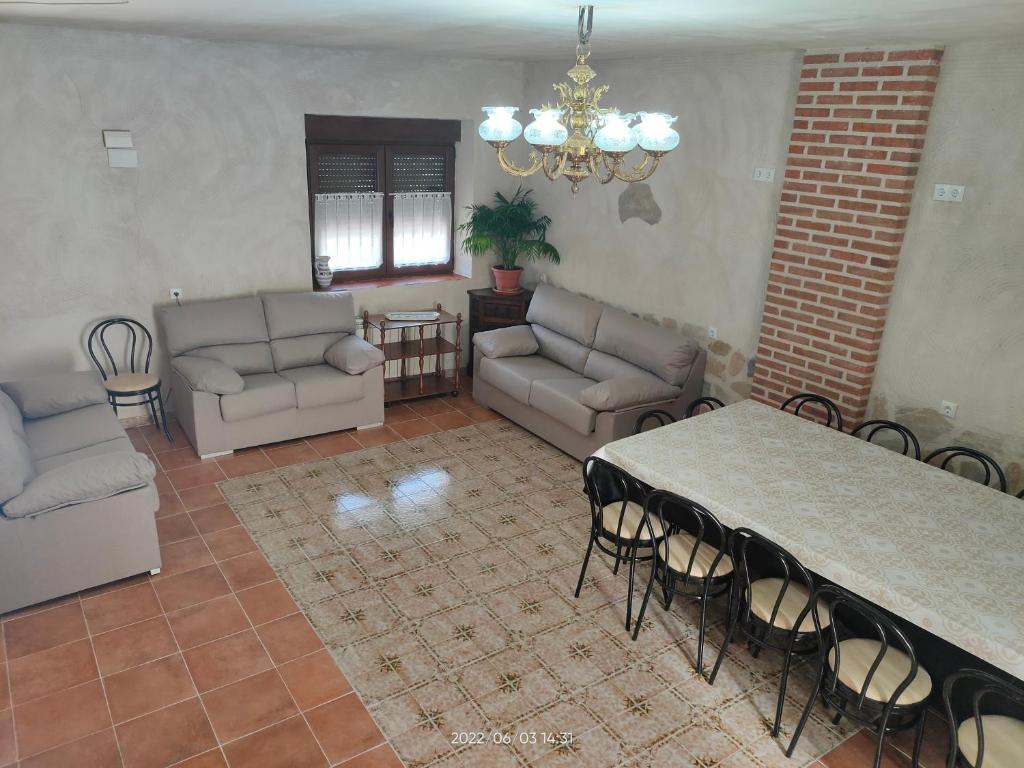 Casa Rural Baños del Rey con piscina climatizada photo 4