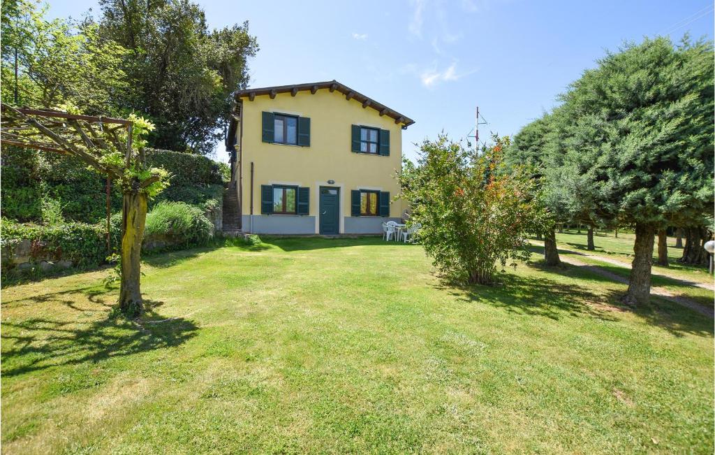 Stunning Home In Valentano With 3 Bedrooms And Wifi