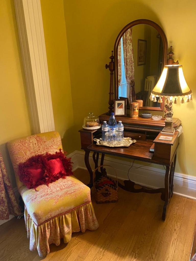 Montrose Inn photo 4
