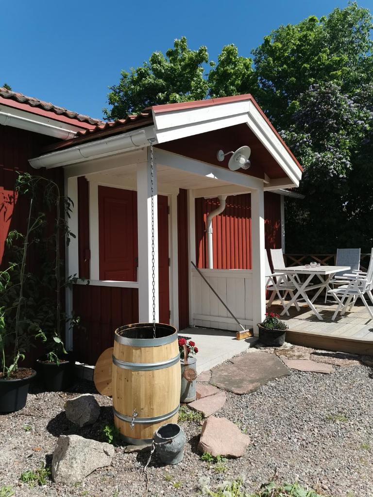 Idyllisk nybyggd stuga på Sollerön.