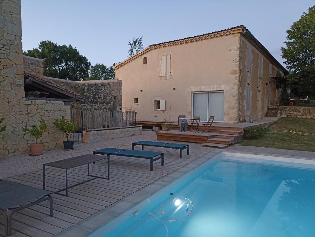 PIGEONNIER DE SABAILLAN photo 4
