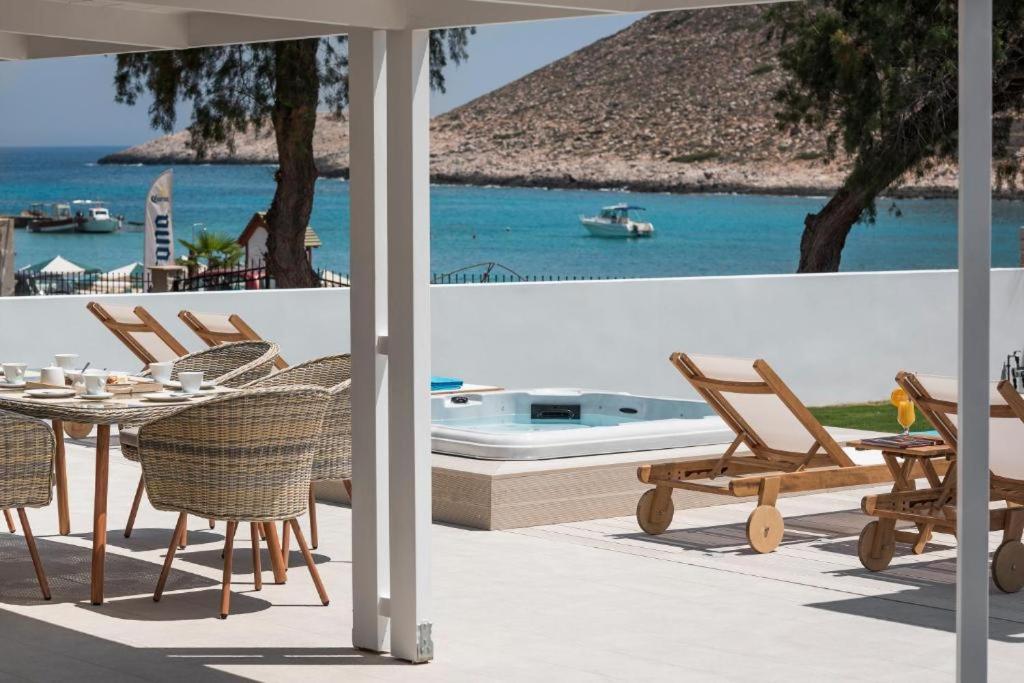 Sea View White Villa photo 1