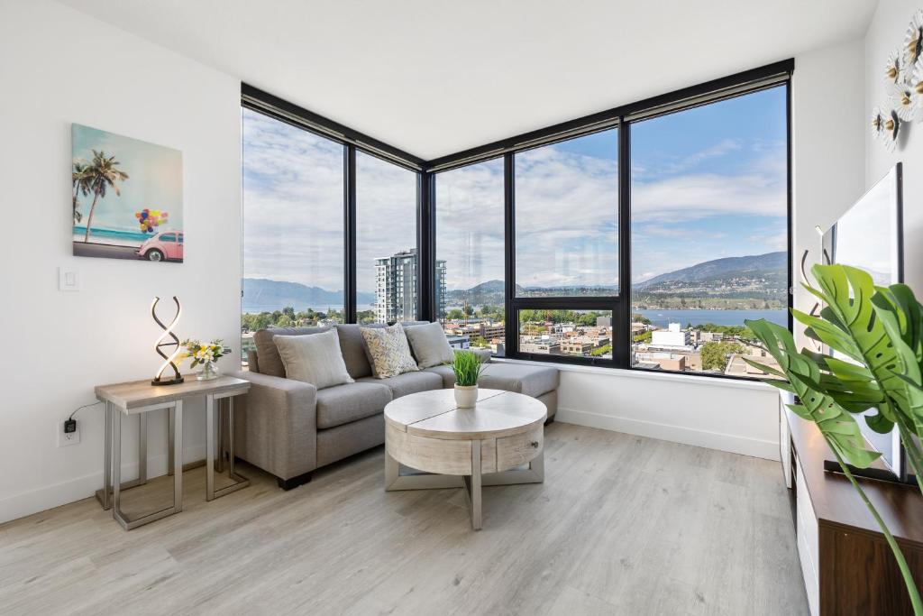 Brand New Luxury Downtown Near the Beach #13 photo 4