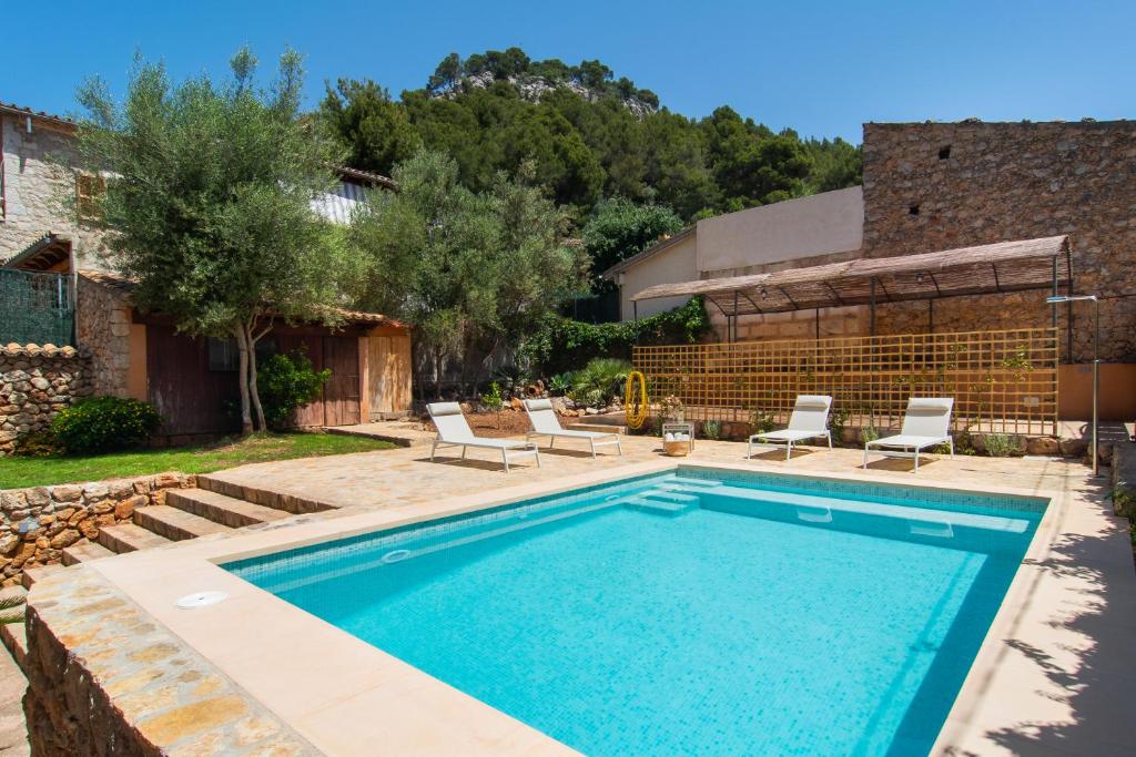 Fabulous Rural House with views to the mountains with swimming pool photo 1