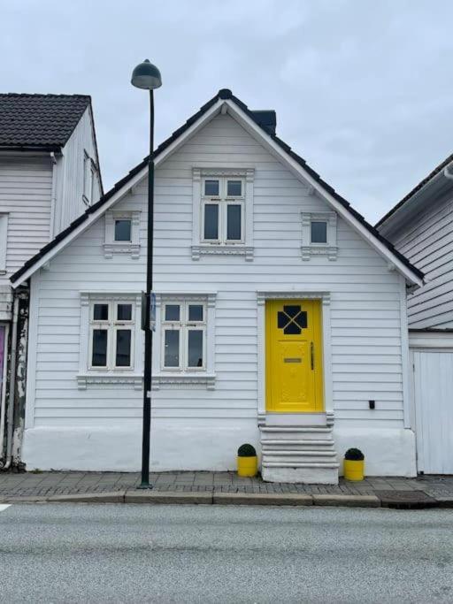 The yellow door