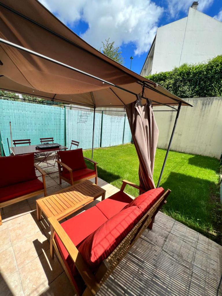 Louvres Premium photo 3