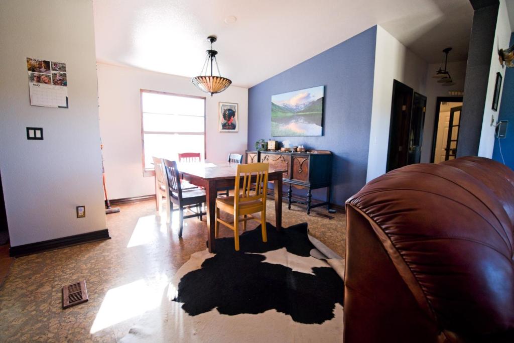 Sunny Southwest Cottage photo 3