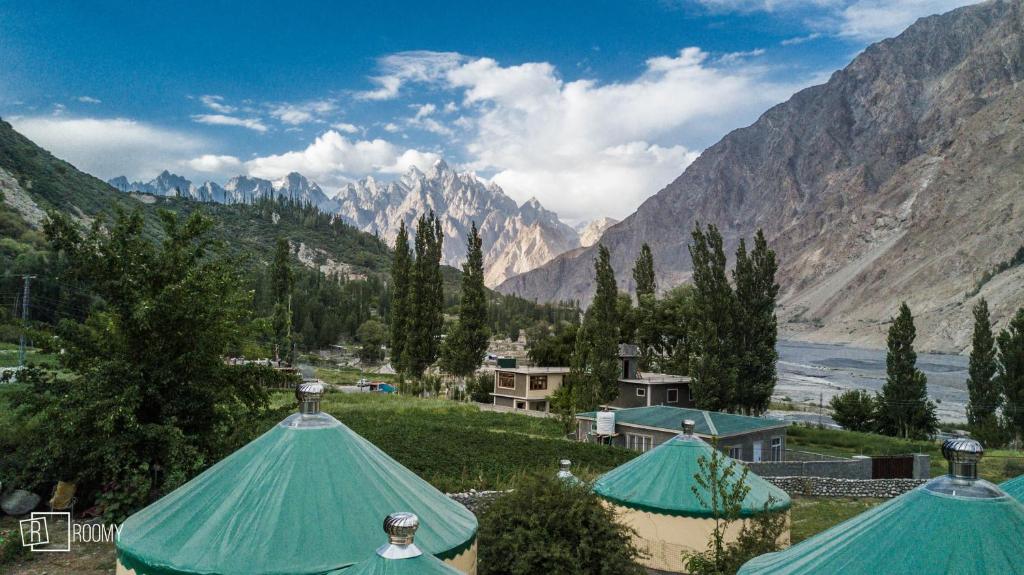 Roomy Yurts, Gulmit Hunza photo 4
