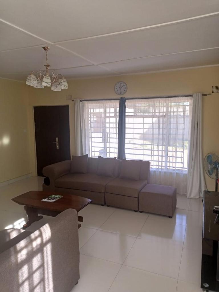 Kasuda three bedrooms house in Livingstone photo 4