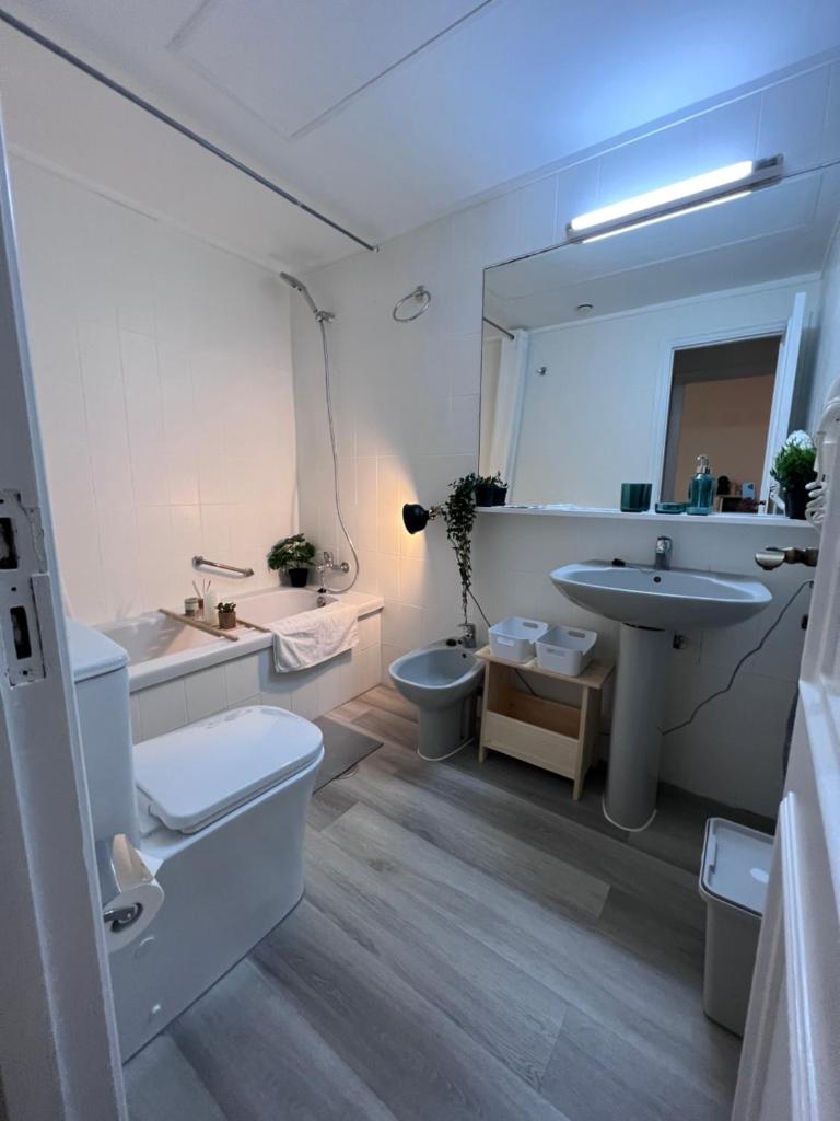 Luxury Apartment with pool view photo 2