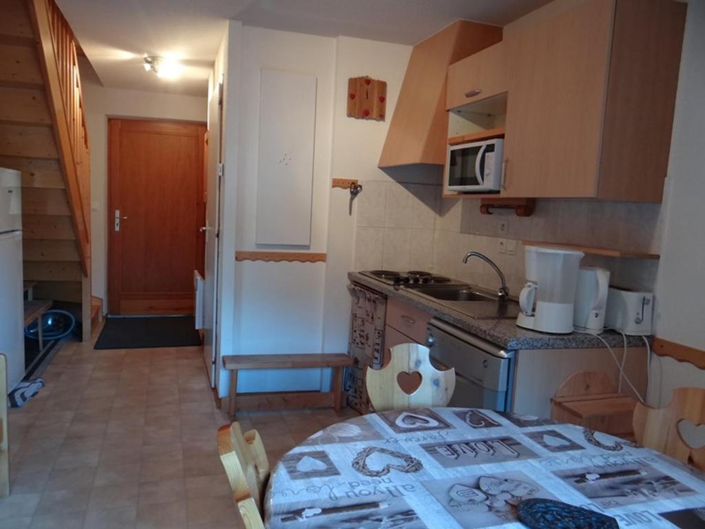 Appartement Saint-Jean-d'Aulps, 4 pièces, 6 personnes - FR-1-573-76 photo 2