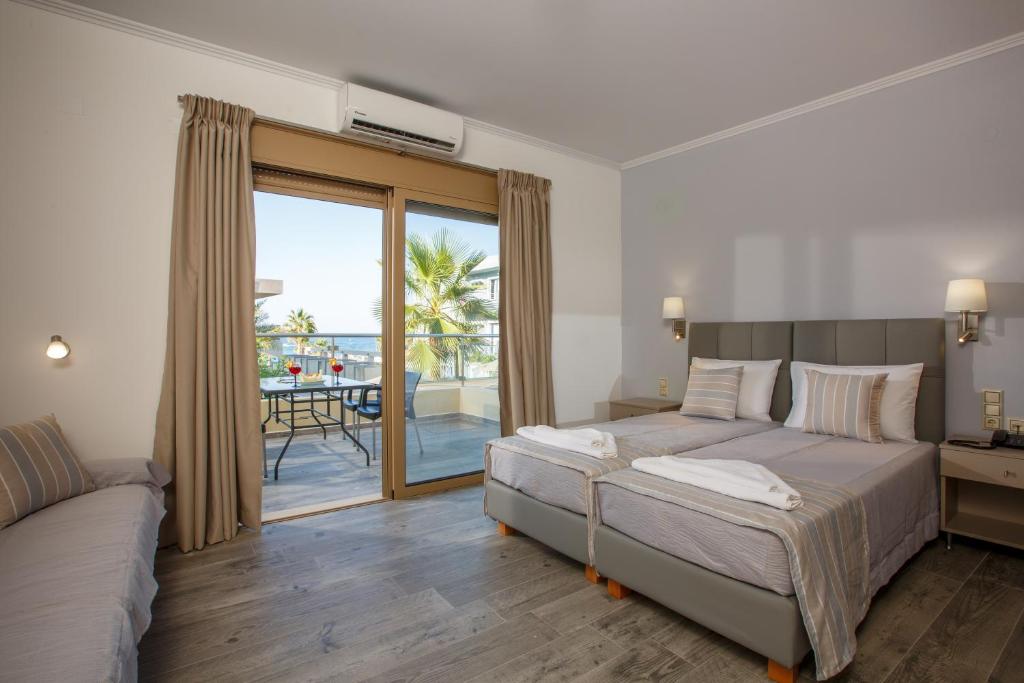 Panorama Hotel Apartments & Suites by Estia photo 4