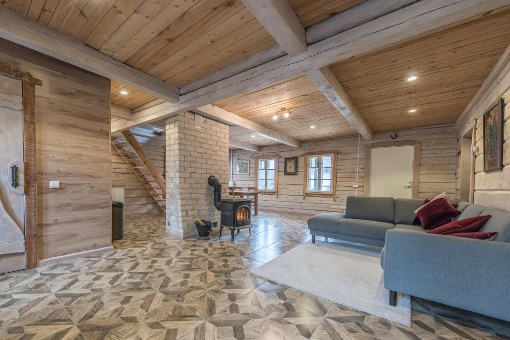 Ula house photo 2