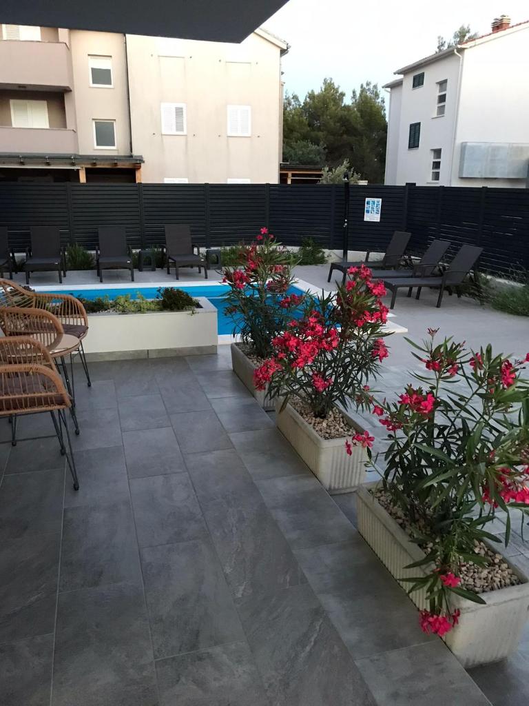 B1villa photo 1