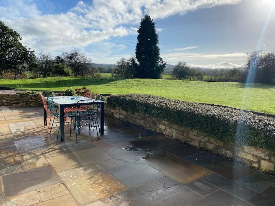 South Cottage - Garden, Views, Parking, Dogs, Cheshire, Walks, Family photo 3