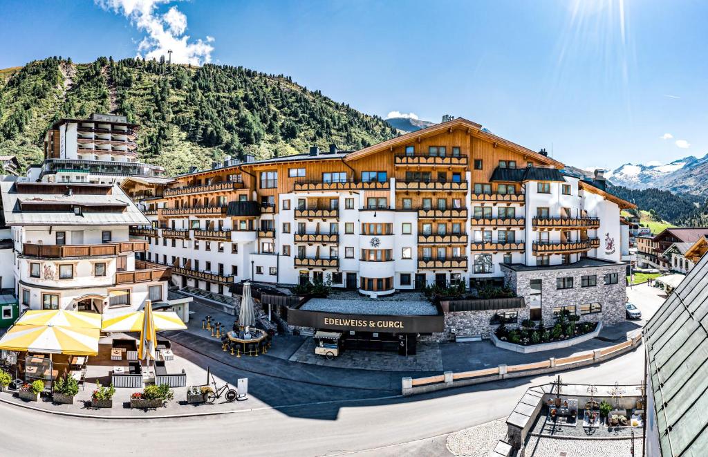 Hotel Edelweiss & Gurgl photo 2