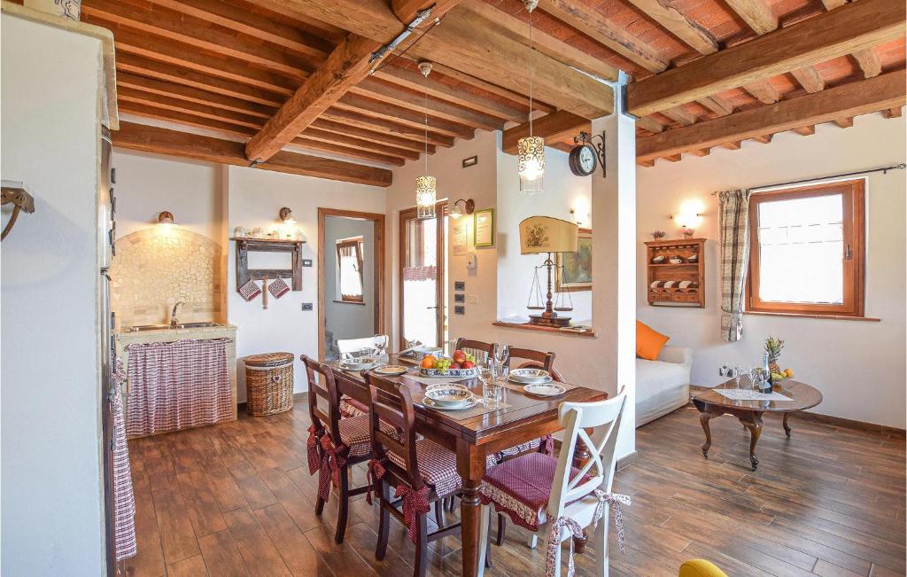 Beautiful Home In Greppolungo With 2 Bedrooms And Outdoor Swimming Pool photo 3