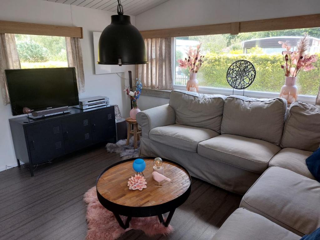 Chalet Drenthe Spier op camping De Moraine photo 1