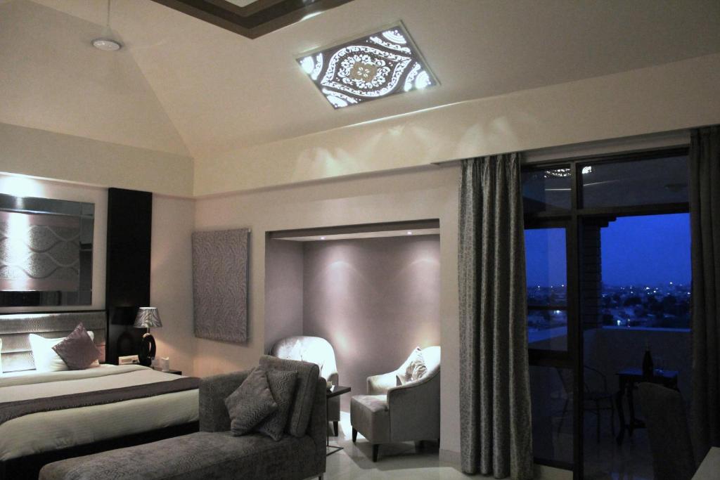 Двухместный (Двухместный номер Делюкс с 1 кроватью), Regenta Resort Bhuj