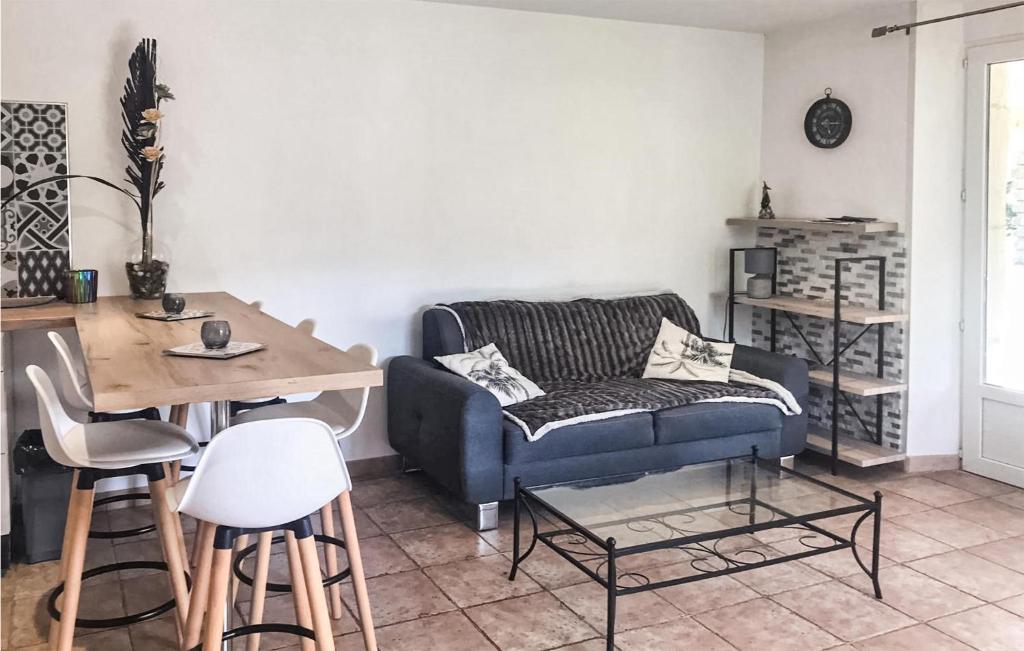 Amazing Home In Bessges With 4 Bedrooms And Wifi photo 2