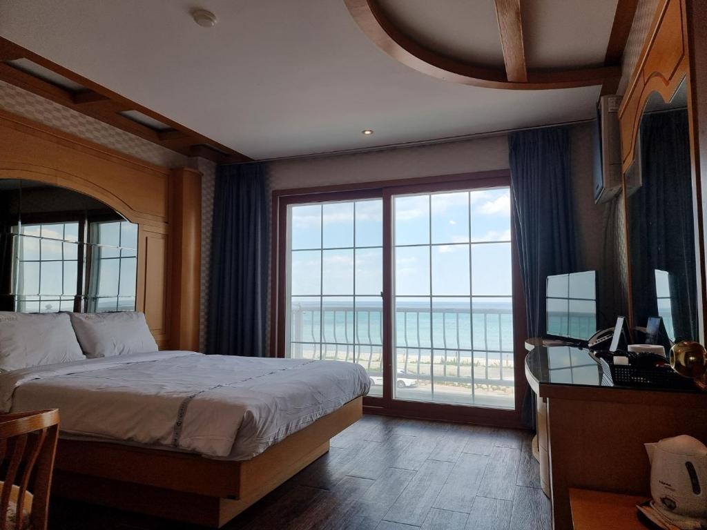 Benikea Hotel Mountain & Ocean Yangyang photo 1