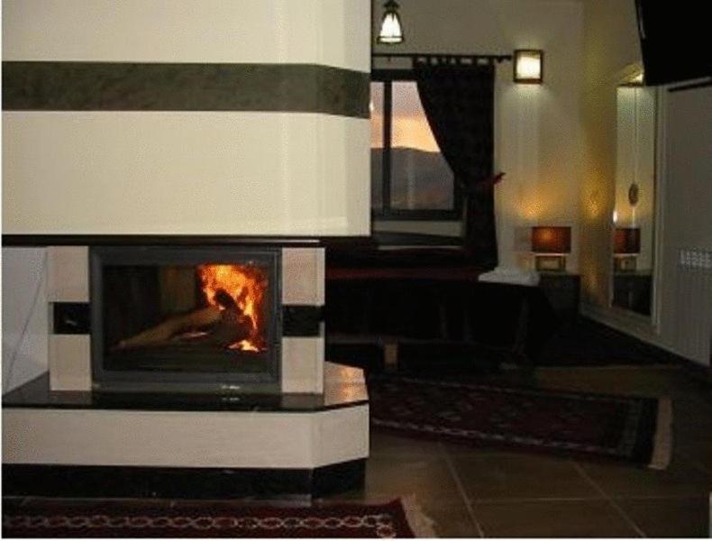 Iris Flower Hotel photo 2