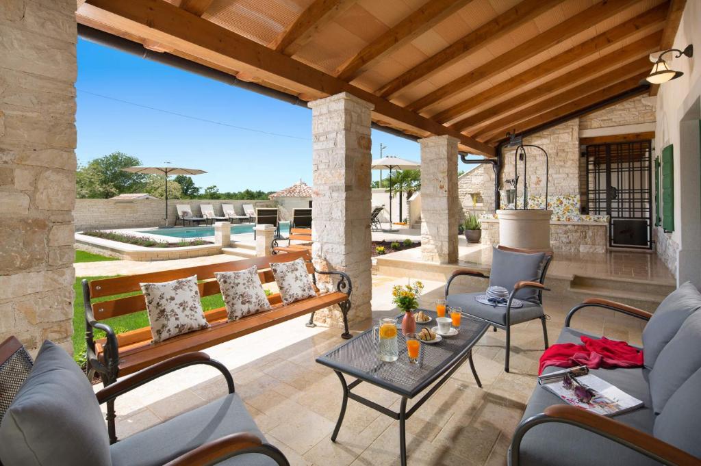 Villa Faggiolo by Villa Plus photo 2