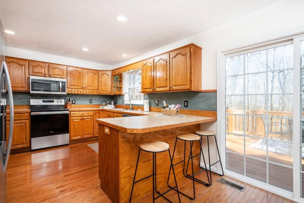 Spacious Family Friendly Home Near Massanutten and National Park photo 3
