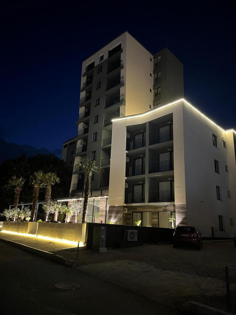N Hotel photo 3