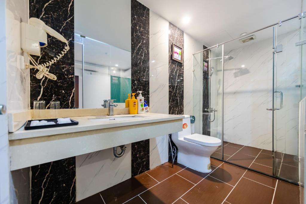 My Hotel - Night Hanoi