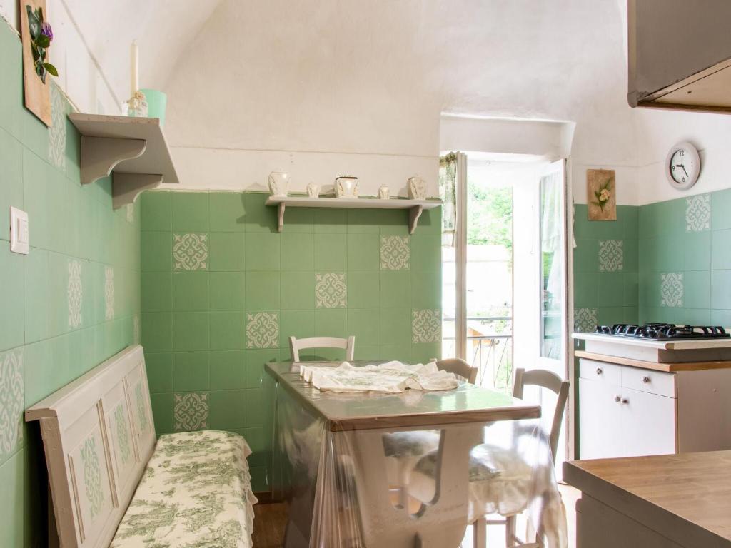 Quaint holiday home in Calizzano in a nice area photo 4