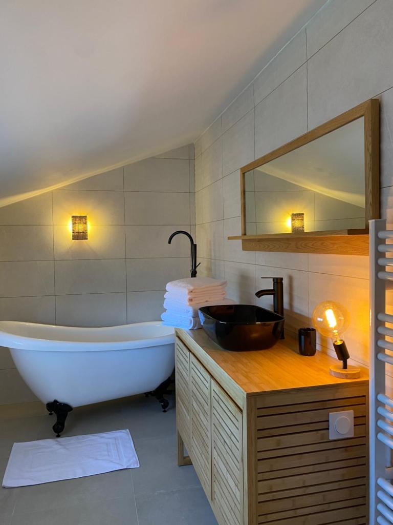 Oasis Cove, maisons au bord de l'eau, plage de Sète (Oasis Cove, maisons au bord de l'eau, plage de Sete) - 화장실