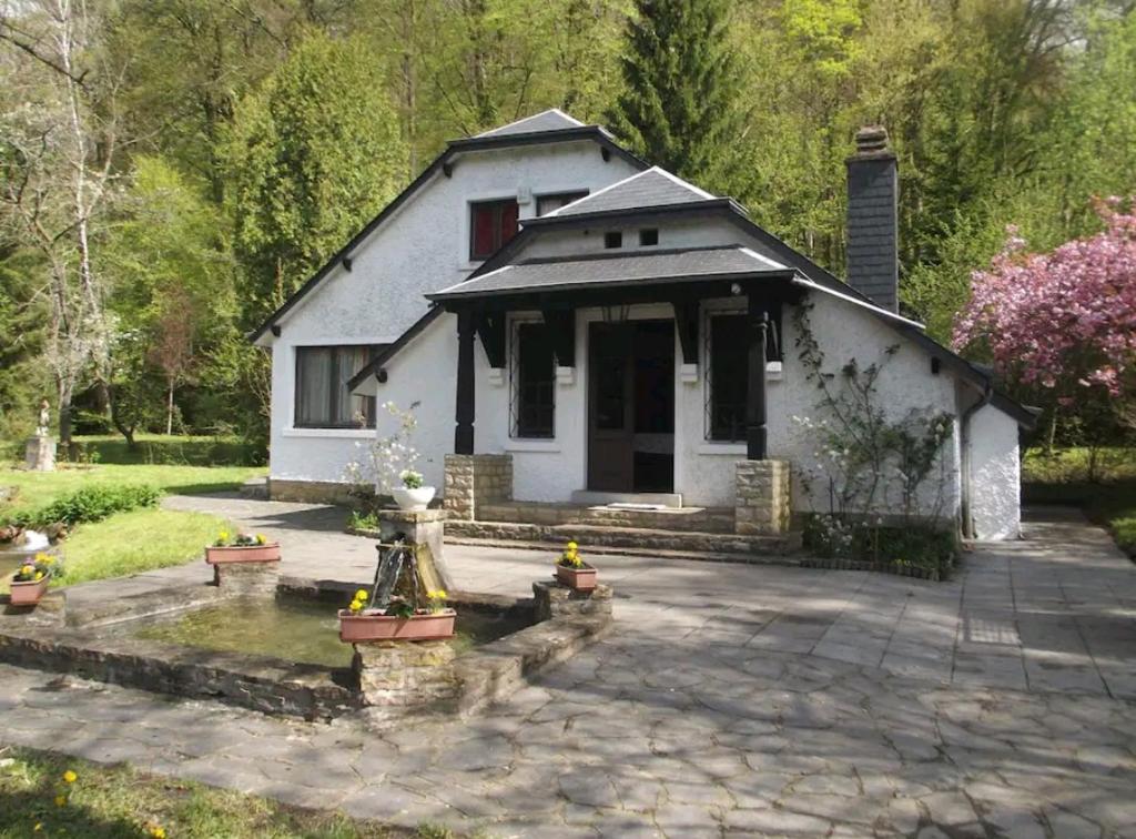 PROPRIETE BORDEE D'ETANGS, PROPICE A LA DETENTE photo 1