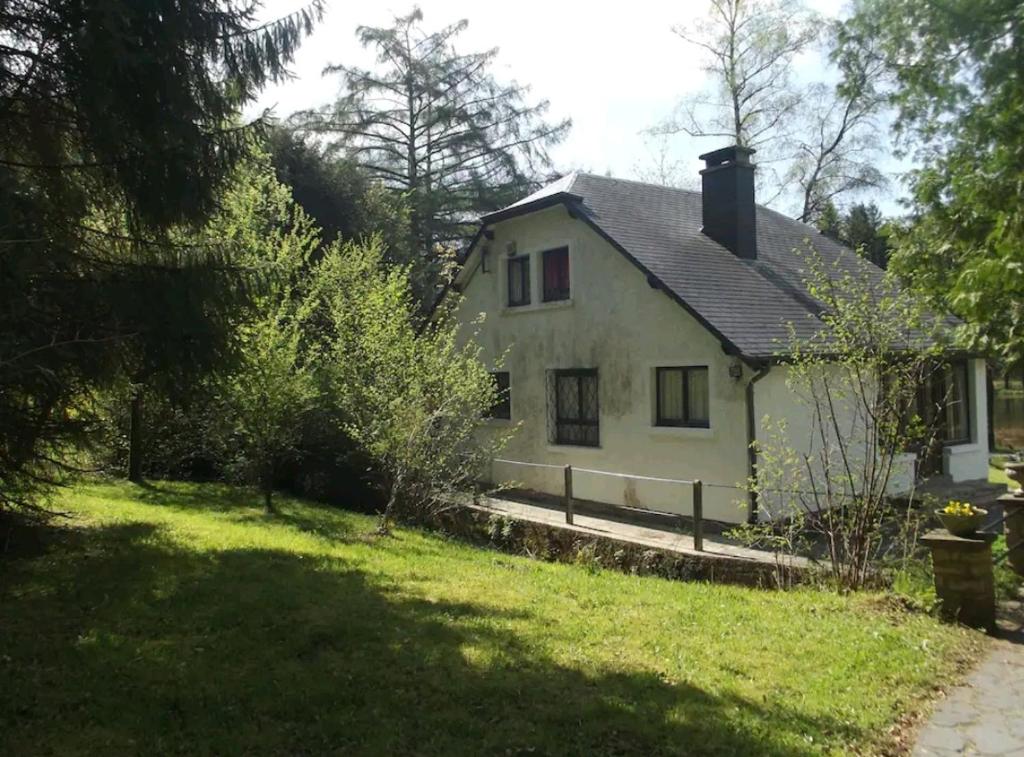 PROPRIETE BORDEE D'ETANGS, PROPICE A LA DETENTE photo 2